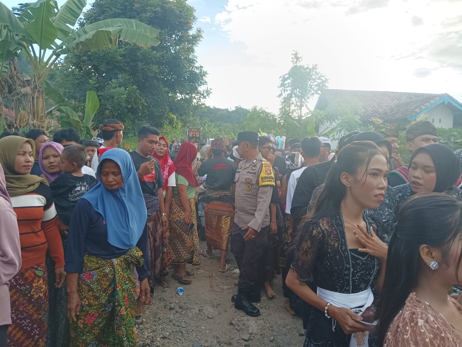 Sinergi Budaya dan Keamanan: Nyongkolan Berjalan Lancar di Lombok