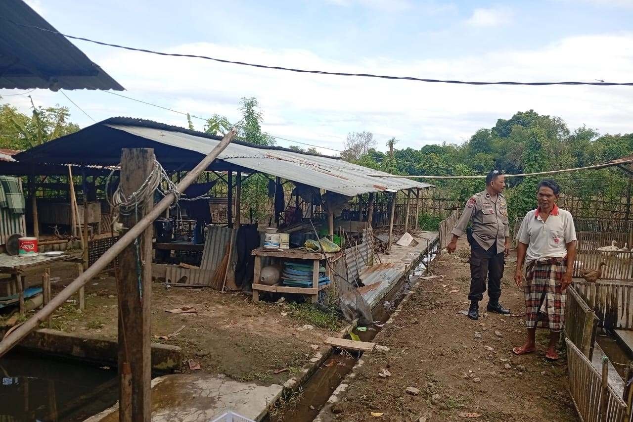Bhabinkamtibmas Dorong Ketahanan Pangan di Dusun Merembu Tengah