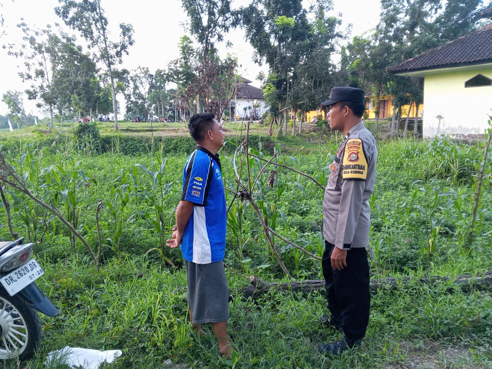 Ketahanan Pangan Desa Kuripan Didukung Langsung Aparat Kepolisian