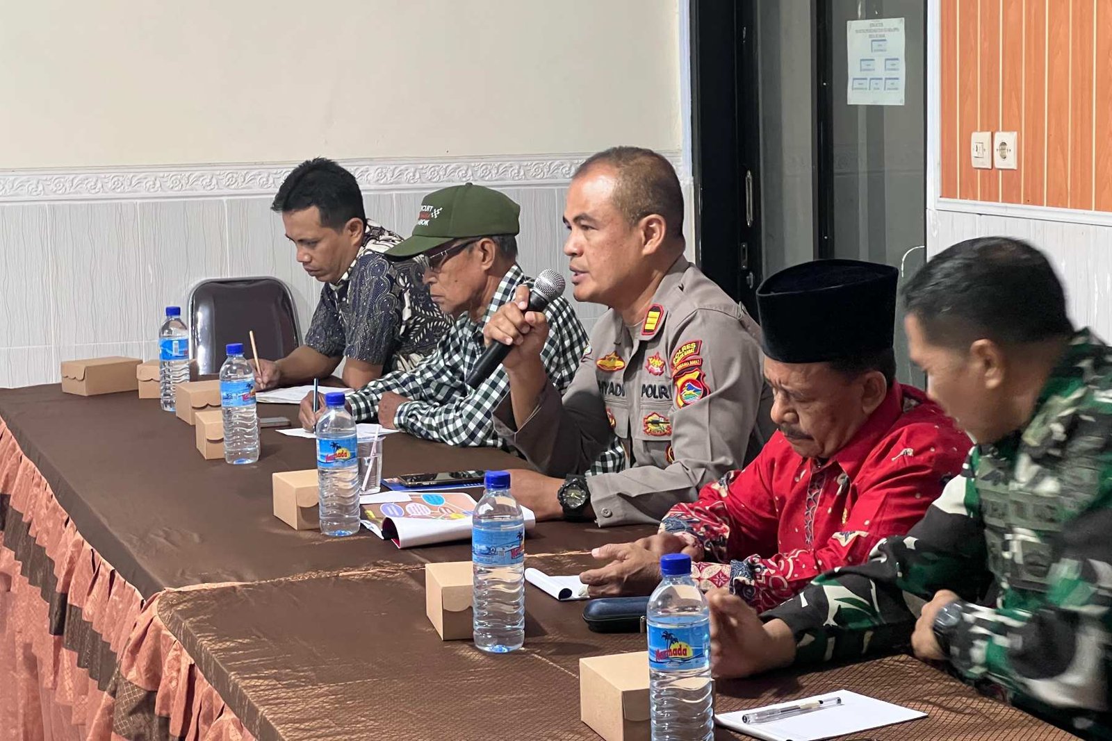 Desa Rumak Bergerak Lawan TPPO, Polsek Kediri Gelar Edukasi Warga