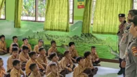 Sentuhan Polri di Sekolah, Bentuk Generasi Anti-Bullying di Sekotong